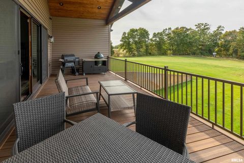 Tiny photo for 1651 Sneed Road, Carbondale, IL 62902 (MLS # EB460352)