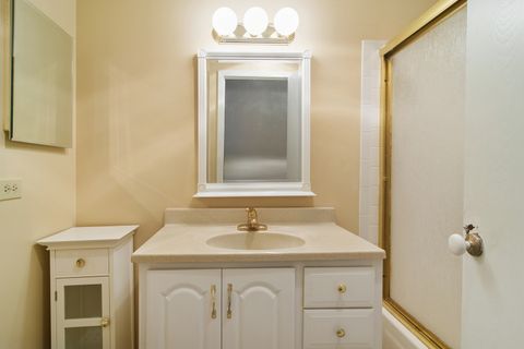 Tiny photo for 3030 Pheasant Creek Drive #405, Northbrook, IL 60062 (MLS # 12576819)