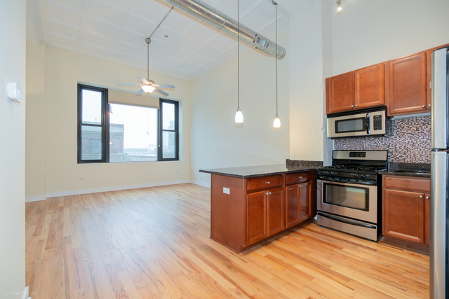 1791 W Howard Street 204