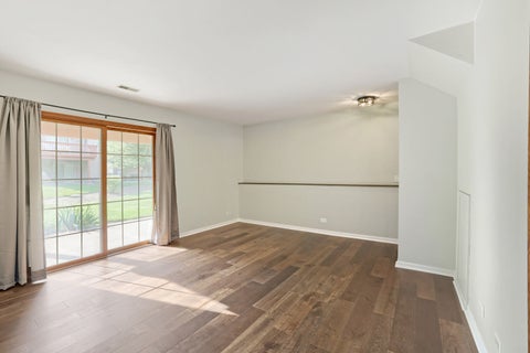 Tiny photo for 516 Silver Aspen Circle, Crystal Lake, IL 60014 (MLS # 12747842)