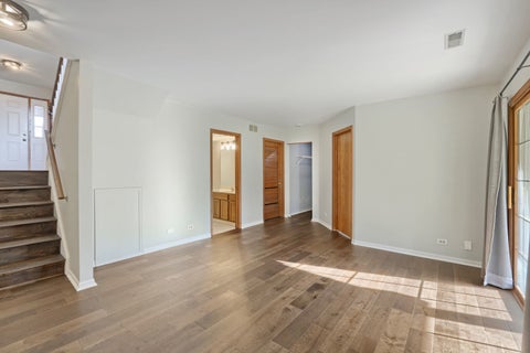 Tiny photo for 516 Silver Aspen Circle, Crystal Lake, IL 60014 (MLS # 12747842)