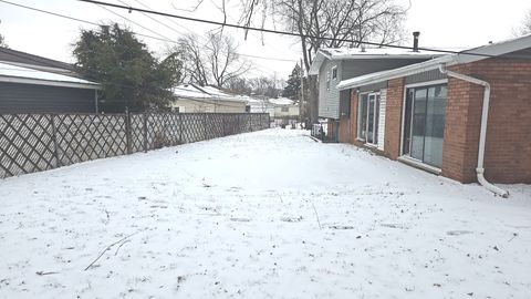 Tiny photo for 15321 Ellis Avenue, South Holland, IL 60473 (MLS # 12552114)