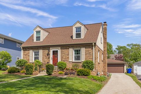 Tiny photo for 919 N President Street, Wheaton, IL 60187 (MLS # 12612138)