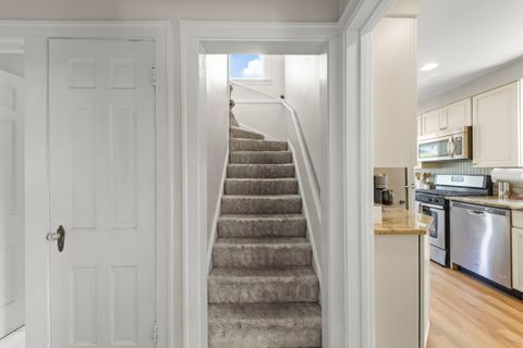 Tiny photo for 919 N President Street, Wheaton, IL 60187 (MLS # 12612138)
