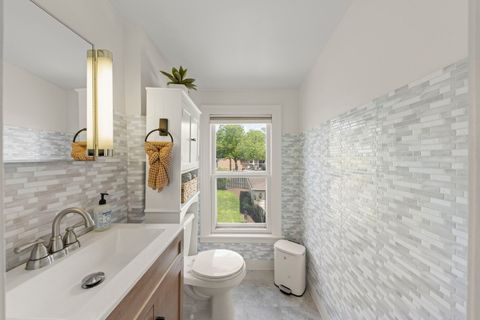 Tiny photo for 919 N President Street, Wheaton, IL 60187 (MLS # 12612138)
