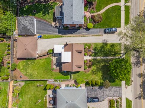 Tiny photo for 919 N President Street, Wheaton, IL 60187 (MLS # 12612138)