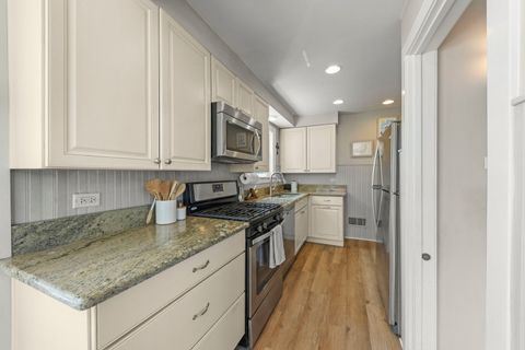 Tiny photo for 919 N President Street, Wheaton, IL 60187 (MLS # 12612138)