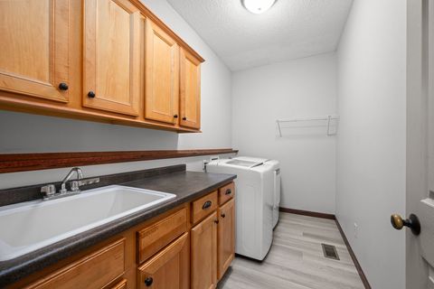 Tiny photo for 1338 W 61st Street, Davenport, IA 52806 (MLS # 12598673)