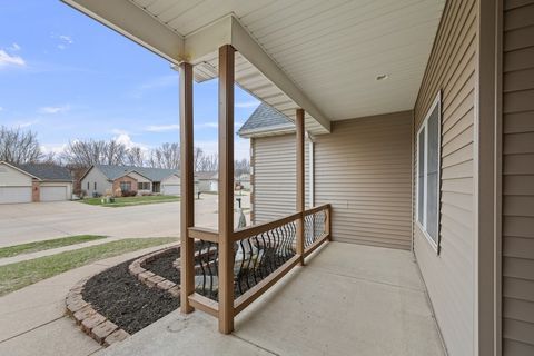 Tiny photo for 1338 W 61st Street, Davenport, IA 52806 (MLS # 12598673)