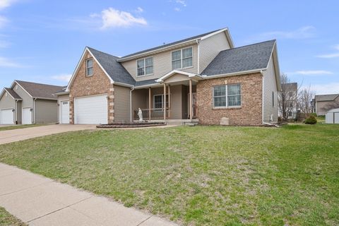 Tiny photo for 1338 W 61st Street, Davenport, IA 52806 (MLS # 12598673)