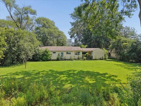 Tiny photo for 1438 N Sheridan Road, Lake Forest, IL 60045 (MLS # 12728435)