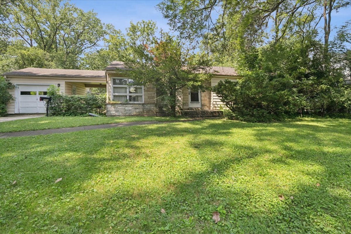 1438 N Sheridan Road