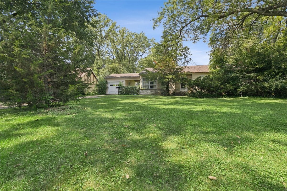 1438 N Sheridan Road