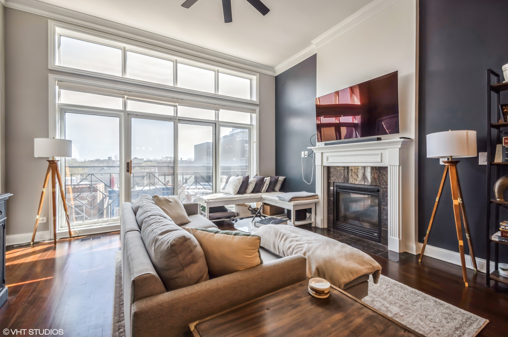 2250 W Belmont Avenue 4W