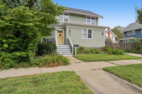 Tiny photo for 1104 W Washington Street, Champaign, IL 61821 (MLS # 12758631)