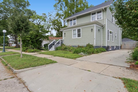 Tiny photo for 1104 W Washington Street, Champaign, IL 61821 (MLS # 12758631)