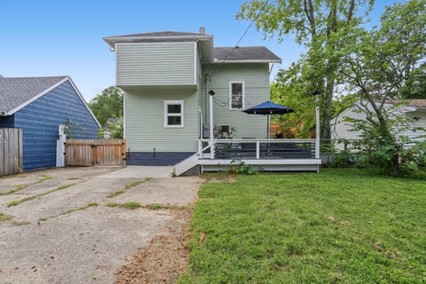 Tiny photo for 1104 W Washington Street, Champaign, IL 61821 (MLS # 12758631)