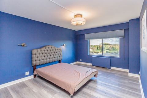 Tiny photo for 7033 N Kedzie Avenue #401, Chicago, IL 60645 (MLS # 12503535)