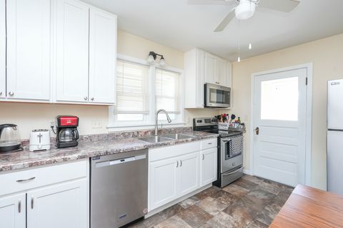 Tiny photo for 335 E Oak Street, Watseka, IL 60970 (MLS # 12566027)