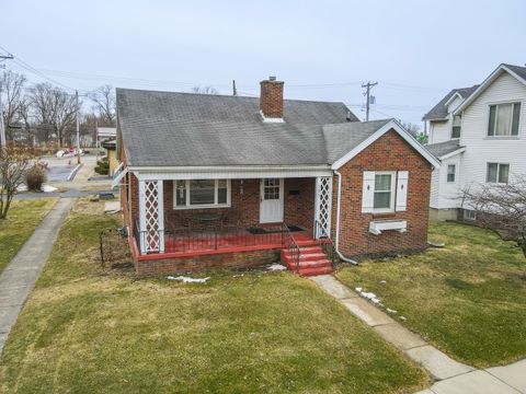Tiny photo for 335 E Oak Street, Watseka, IL 60970 (MLS # 12566027)
