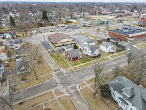 Tiny photo for 335 E Oak Street, Watseka, IL 60970 (MLS # 12566027)