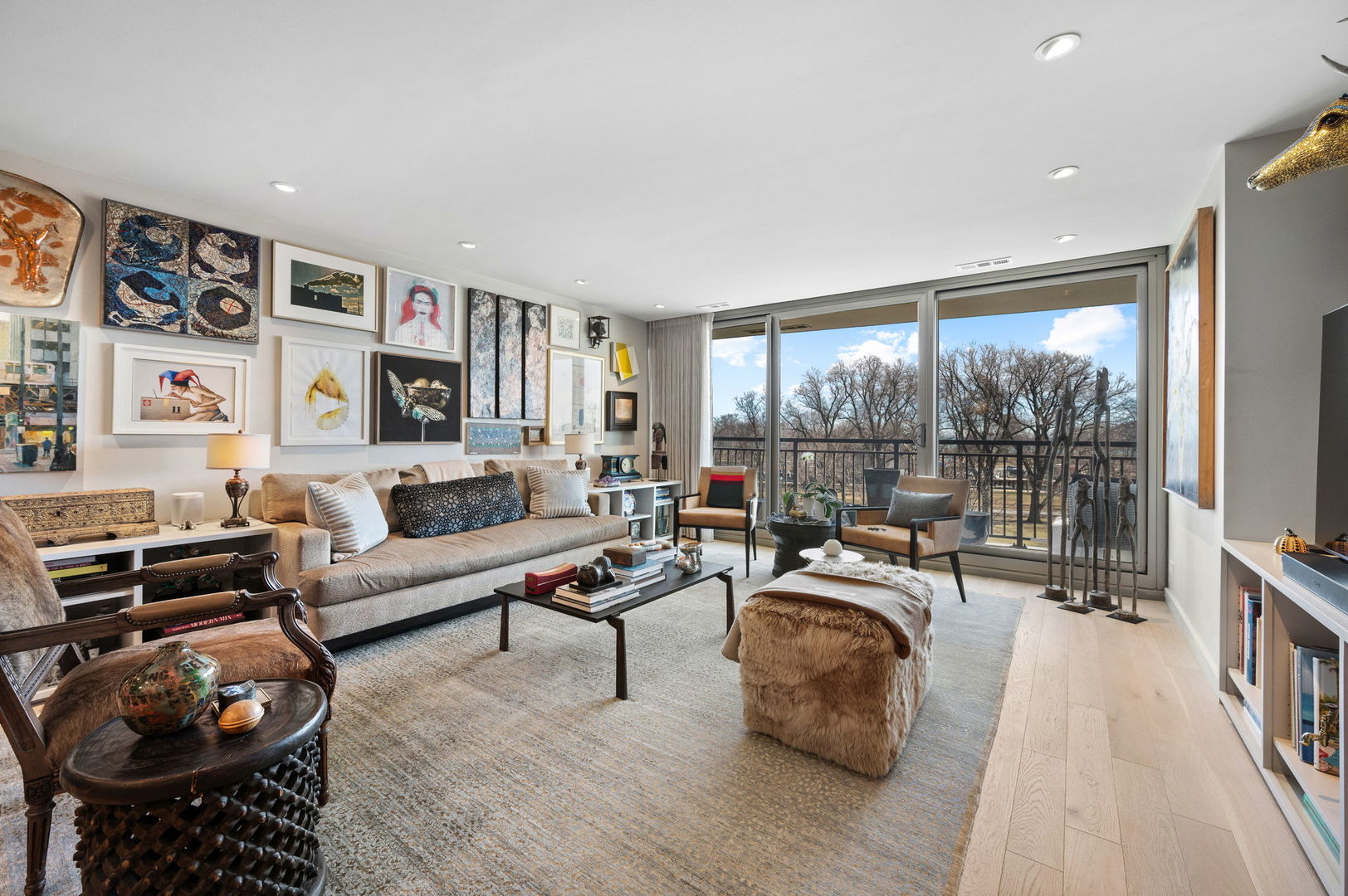 3470 N Lake Shore Drive 5B