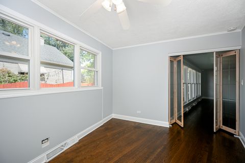 Tiny photo for 1310 S Lombard Avenue, Lombard, IL 60148 (MLS # 12477492)