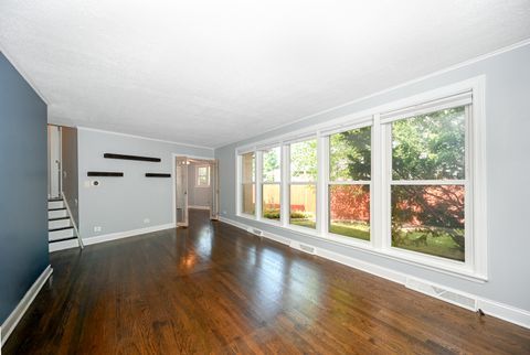 Tiny photo for 1310 S Lombard Avenue, Lombard, IL 60148 (MLS # 12477492)