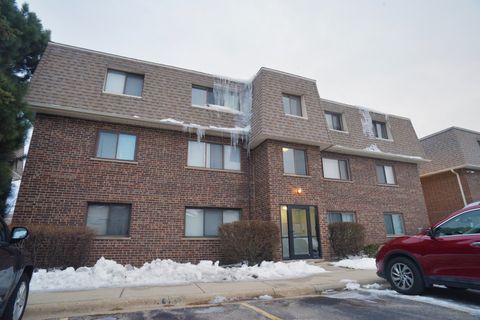Photo of 1434 Carol Court #1B, Palatine, IL 60074 (MLS # 12530793)