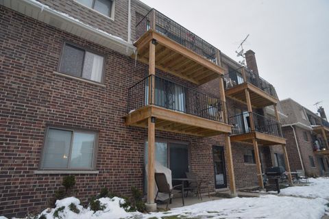 Tiny photo for 1434 Carol Court #1B, Palatine, IL 60074 (MLS # 12530793)