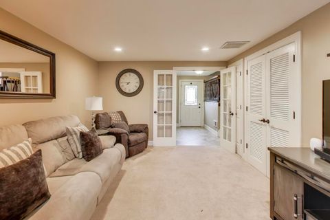 Tiny photo for 3585 TREATY Lane, Hoffman Estates, IL 60192 (MLS # 12520603)
