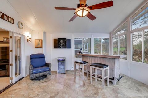 Tiny photo for 3585 TREATY Lane, Hoffman Estates, IL 60192 (MLS # 12520603)