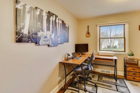 Tiny photo for 3585 TREATY Lane, Hoffman Estates, IL 60192 (MLS # 12520603)