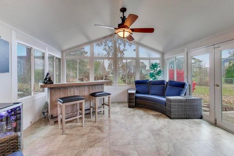 Tiny photo for 3585 TREATY Lane, Hoffman Estates, IL 60192 (MLS # 12520603)