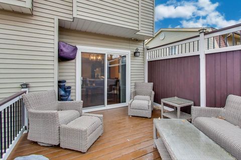 Tiny photo for 3585 TREATY Lane, Hoffman Estates, IL 60192 (MLS # 12520603)