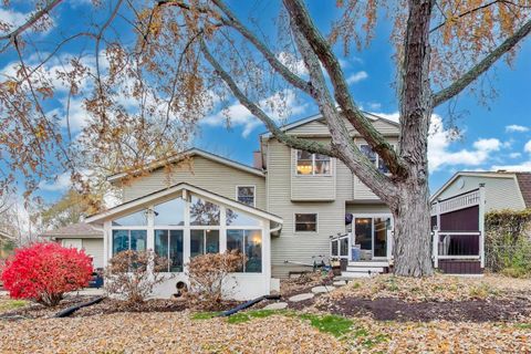 Tiny photo for 3585 TREATY Lane, Hoffman Estates, IL 60192 (MLS # 12520603)