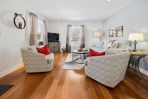 Tiny photo for 761 Wellington Avenue #761, Elk Grove Village, IL 60007 (MLS # 12594152)