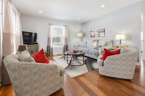 Tiny photo for 761 Wellington Avenue #761, Elk Grove Village, IL 60007 (MLS # 12594152)