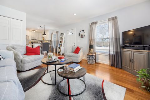 Tiny photo for 761 Wellington Avenue #761, Elk Grove Village, IL 60007 (MLS # 12594152)