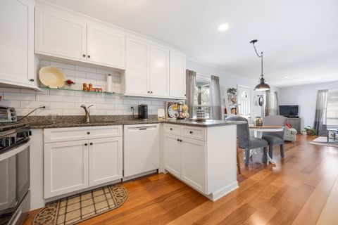 Tiny photo for 761 Wellington Avenue #761, Elk Grove Village, IL 60007 (MLS # 12594152)