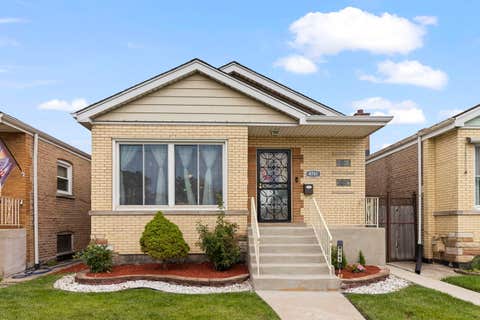 Photo of 4741 S Lamon Avenue, Chicago, IL 60638 (MLS # 12688526)