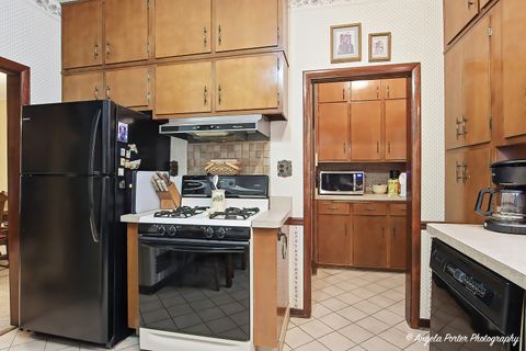 Tiny photo for Woodstock, IL 60098 (MLS # 12540972)