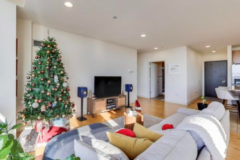 Tiny photo for 737 W Washington Boulevard #3110, Chicago, IL 60661 (MLS # 12536761)