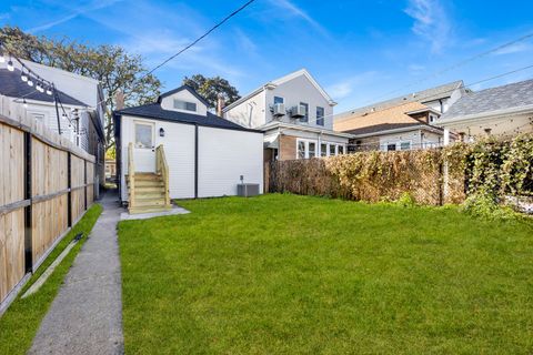 Tiny photo for 5844 W Leland Avenue, Chicago, IL 60630 (MLS # 12506870)