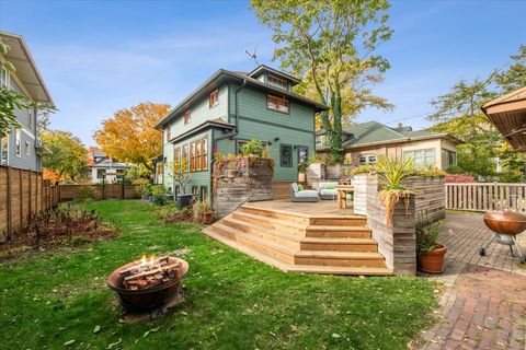 Tiny photo for 620 S Grove Avenue, Oak Park, IL 60304 (MLS # 12526157)