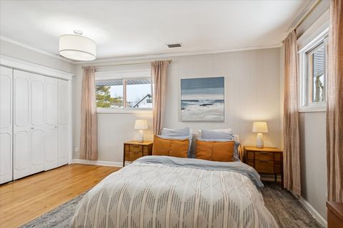 Tiny photo for 620 S Grove Avenue, Oak Park, IL 60304 (MLS # 12526157)