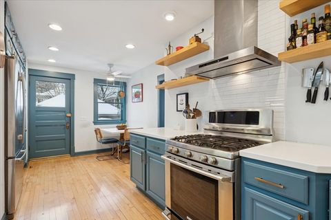 Tiny photo for 620 S Grove Avenue, Oak Park, IL 60304 (MLS # 12526157)