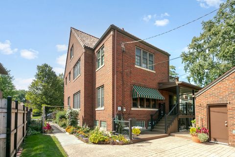 Tiny photo for 10337 S Hamilton Avenue, Chicago, IL 60643 (MLS # 12465183)