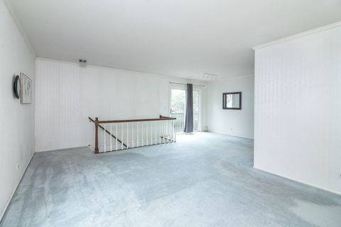 Tiny photo for 1694 Farragut Court #A, Wheaton, IL 60189 (MLS # 12489128)