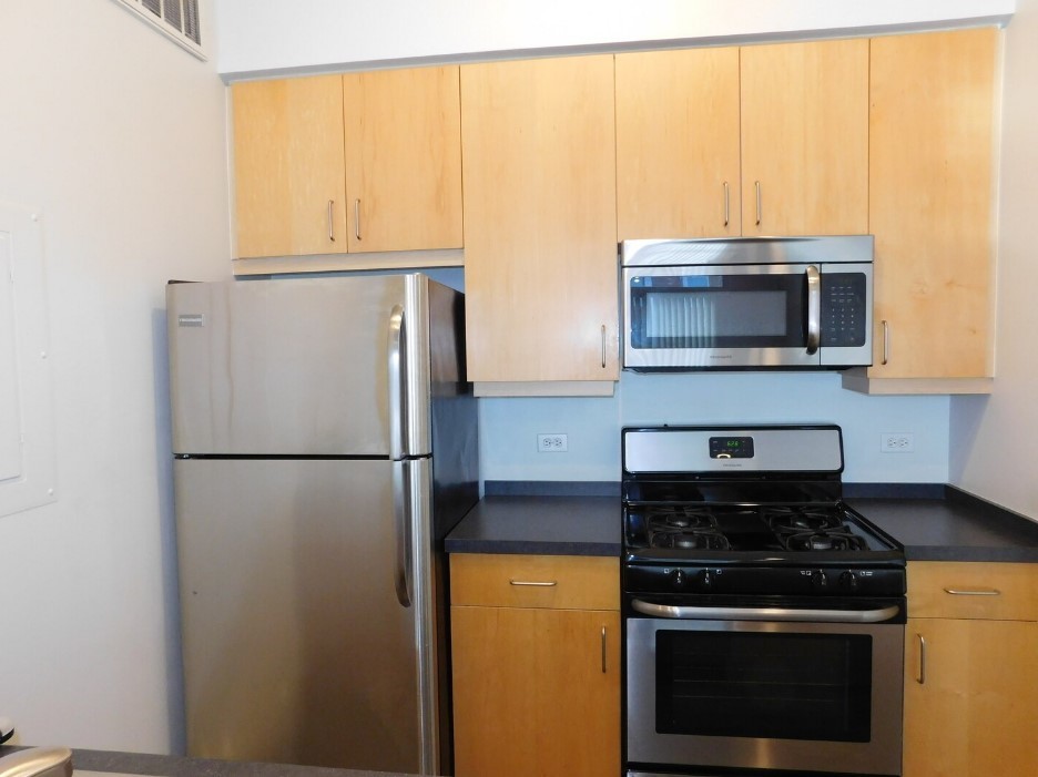 939 W Madison Street 508